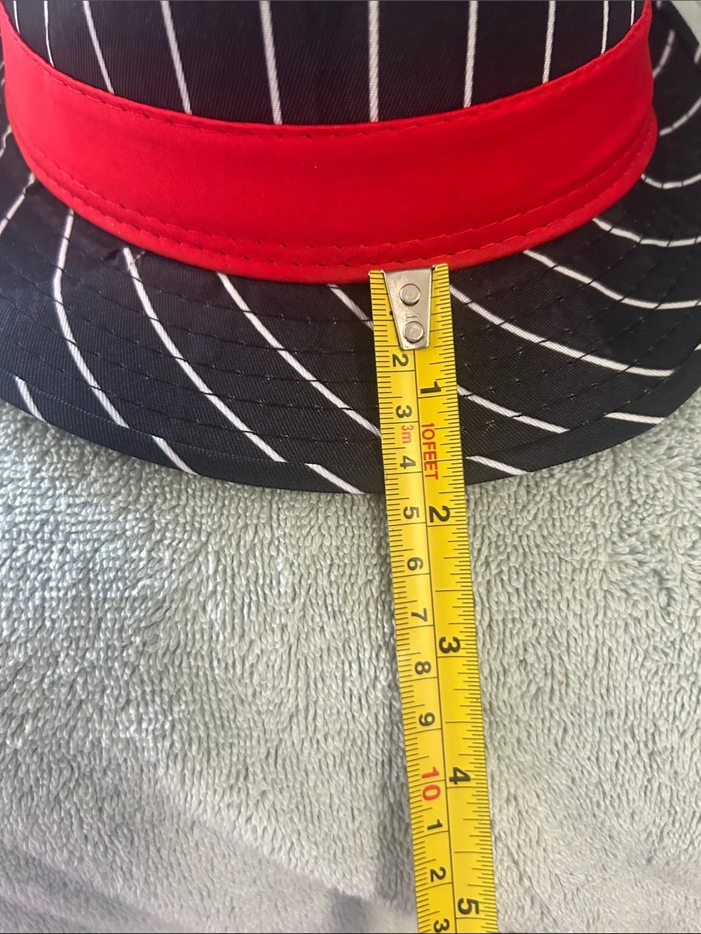 Classic hat black and white pinstripe 1920s-style gangster/mobster fedora